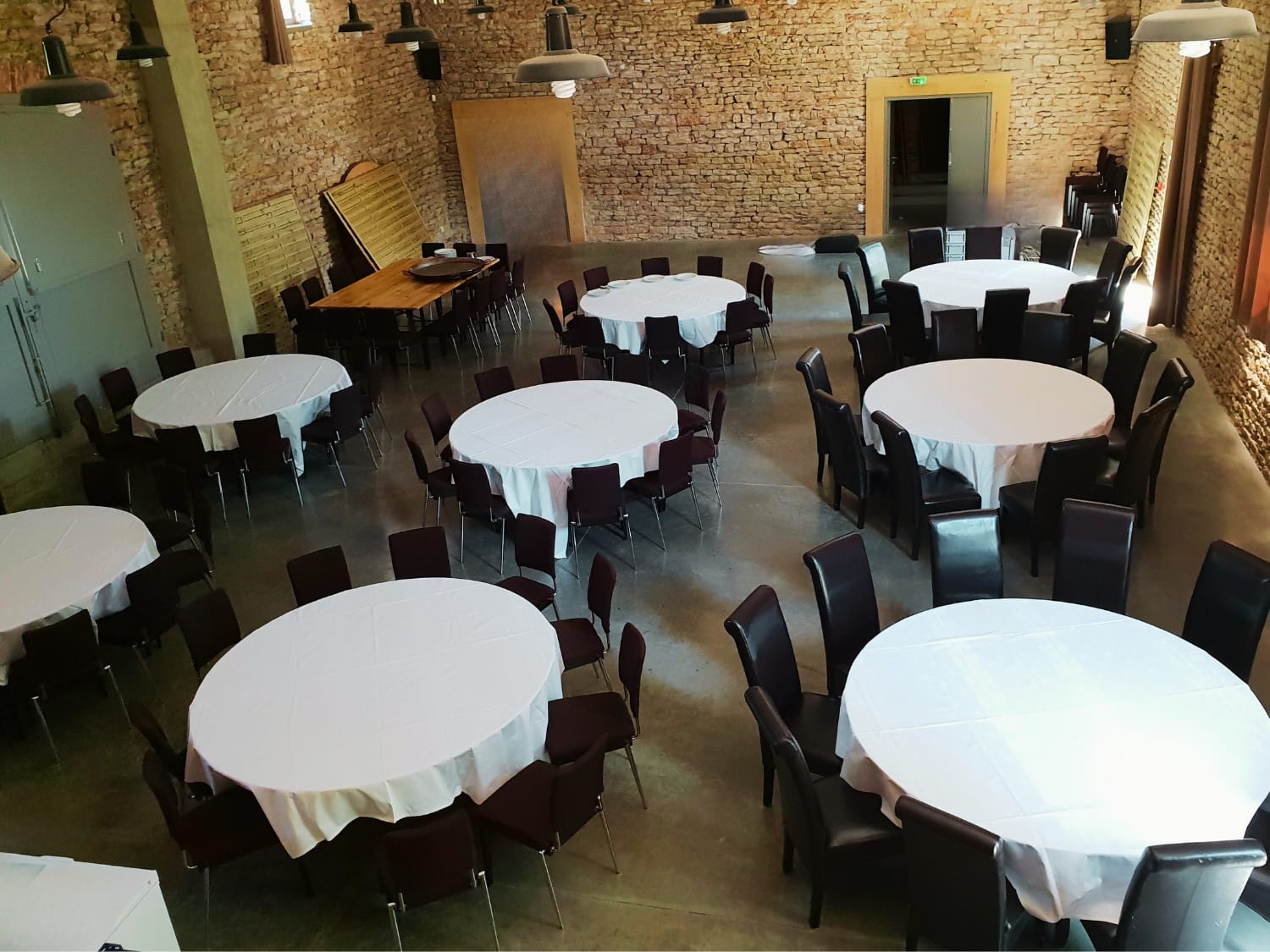 Location salle près Cluny (71250)